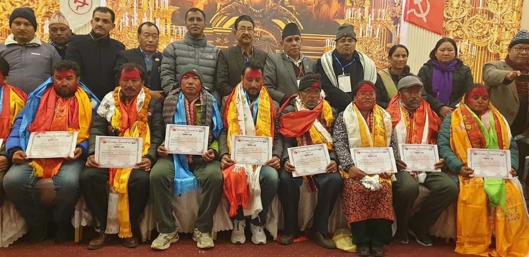 माओवादीले ५ वटा प्रदेशमा नेतृव टुंग्याउन सकेन,  बागमती अध्यक्षमा सरल सहयात्री निर्वाचित