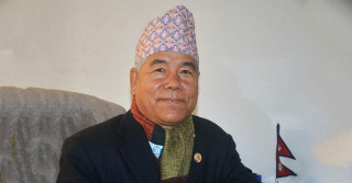 एमालेले कि यो व्यवस्था मान्दैनौं भन्नुपर्‍यो, होइन भने सदन चल्न दिनुपर्‍यो