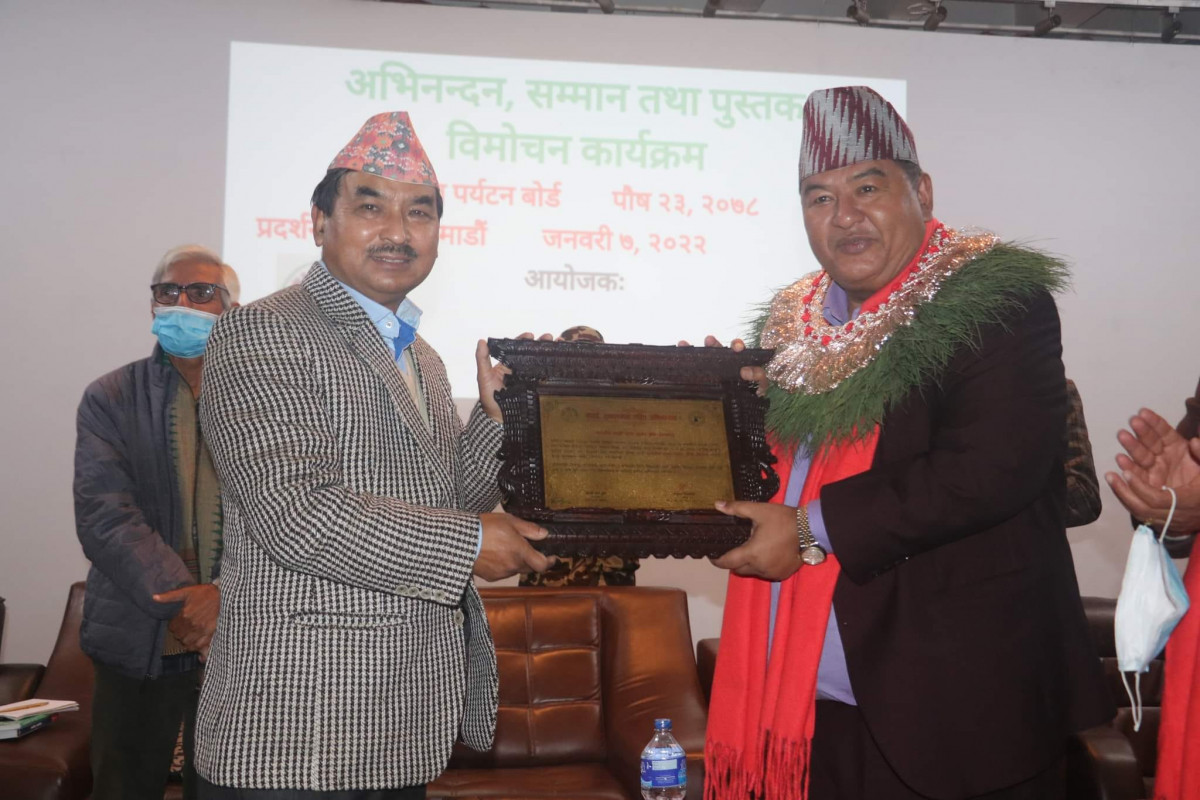 बाह्र सरसफाइ अभियान्ता सम्मानित