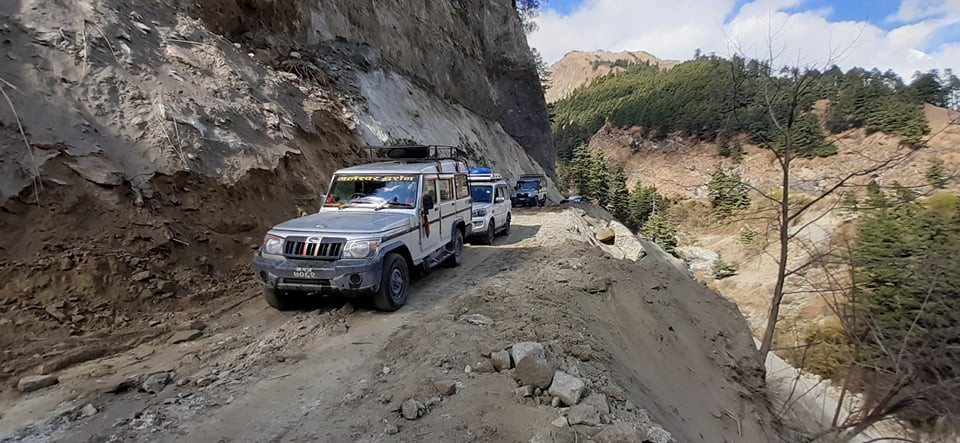 साप्सुखोला-मानेभञ्ज्याङ र पाँचधारे सडक स्तरोन्नति