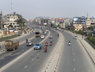 सार्वजनिक सवारीमा जोरविजोर हट्यो, निजी गाडीमा कायमै