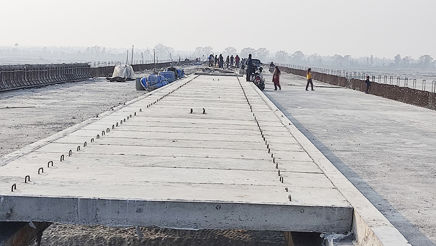 साढे तीन महिनादेखि महाकाली पुलको काम प्रभावित