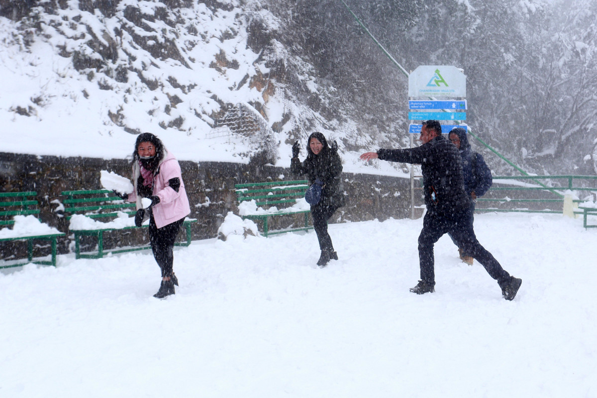 Snowfall_Chandragiri (7).jpg
