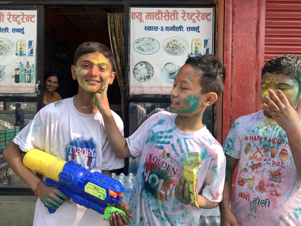 Holi (17).JPG