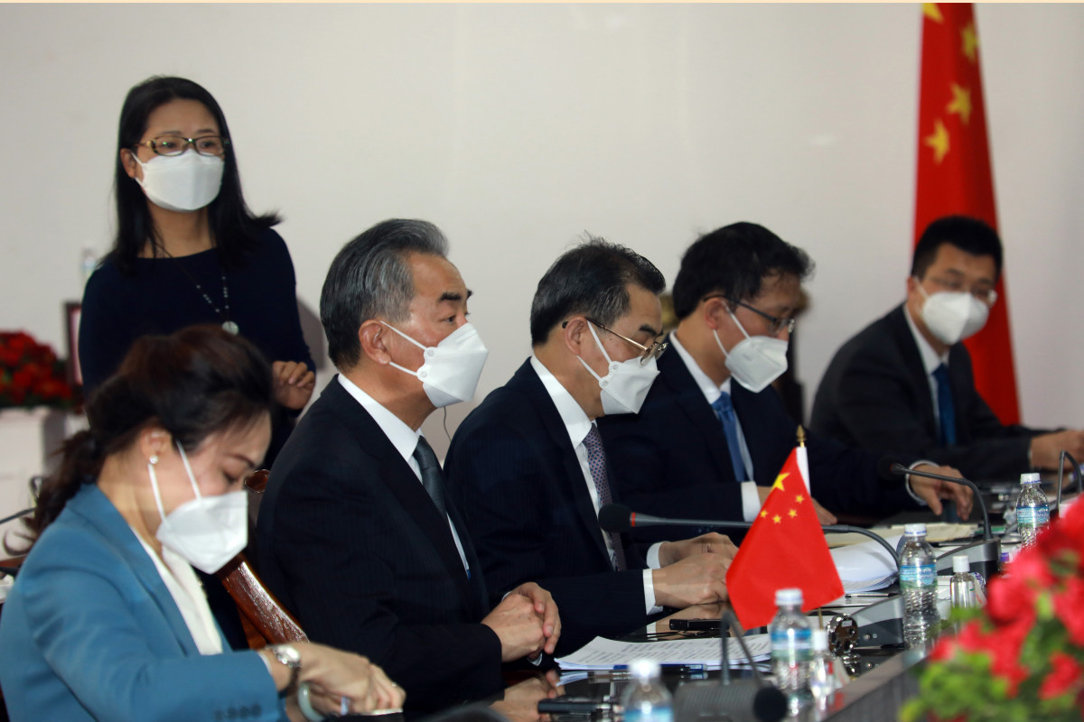Wang_Yi_Narayan_Khadka_Meet_Chinese_Delegads1.jpg