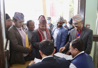 काठमाडौँ महानगरपालिकाको प्रमुखमा स्थापित र उपप्रमुखमा डंगाेलकाे उम्मेदवारी दर्ता
