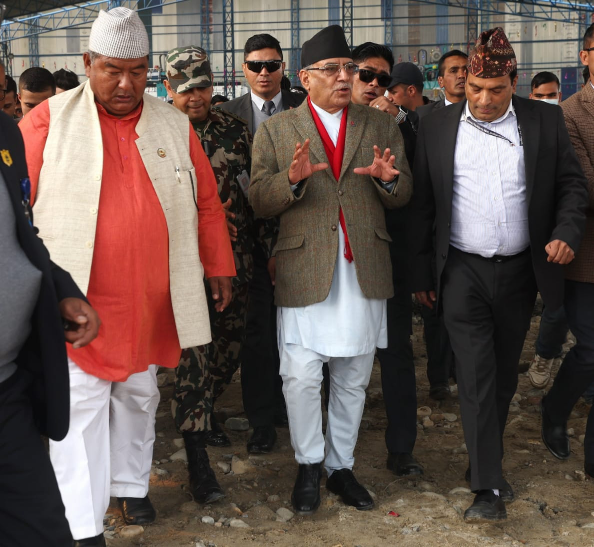 निजी क्षेत्रसँग सहकार्य गरेर सरकार अगाडि बढ्छ : प्रधानमन्त्री दाहाल