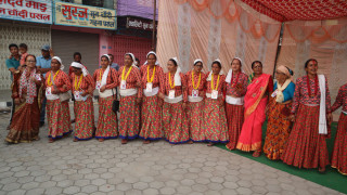 सुदूरपश्चिमका बस्तीमा गुञ्जिए देउडा