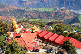 दस वर्षमा फेरिएको ‘उजाड डाँडो’