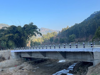 मदनभण्डारी राजमार्गमा पुल निर्माण