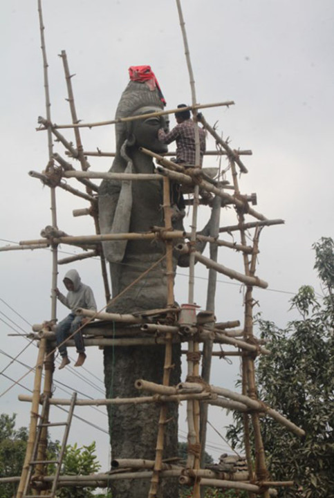 चन्दा सङ्कलन गरी ३३ फिट अग्लो शिव मूर्ति निर्माण हुँदै