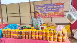अचार बिक्री गरेर मासिक रु २५ हजार बढी आम्दानी