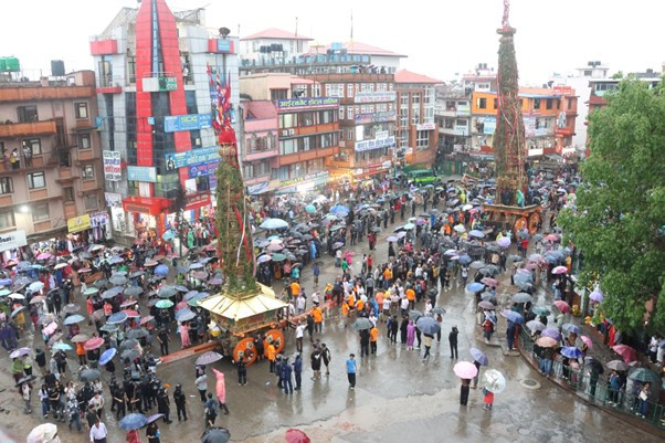 रातो मच्छिन्द्रनाथको रथ लगनखेल पुर्याइयो
