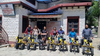 किसानलाई अनुदानमा हाते ट्याक्टर