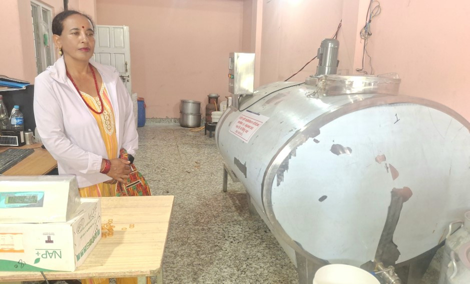 कृषकलाई अनुदानमा ‘दूध चिस्यान ट्याङ्की’ वितरण