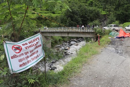 जल विद्युत् आयोजनाको सहयोगमा दुखुखोला पुल संरक्षण गरिने